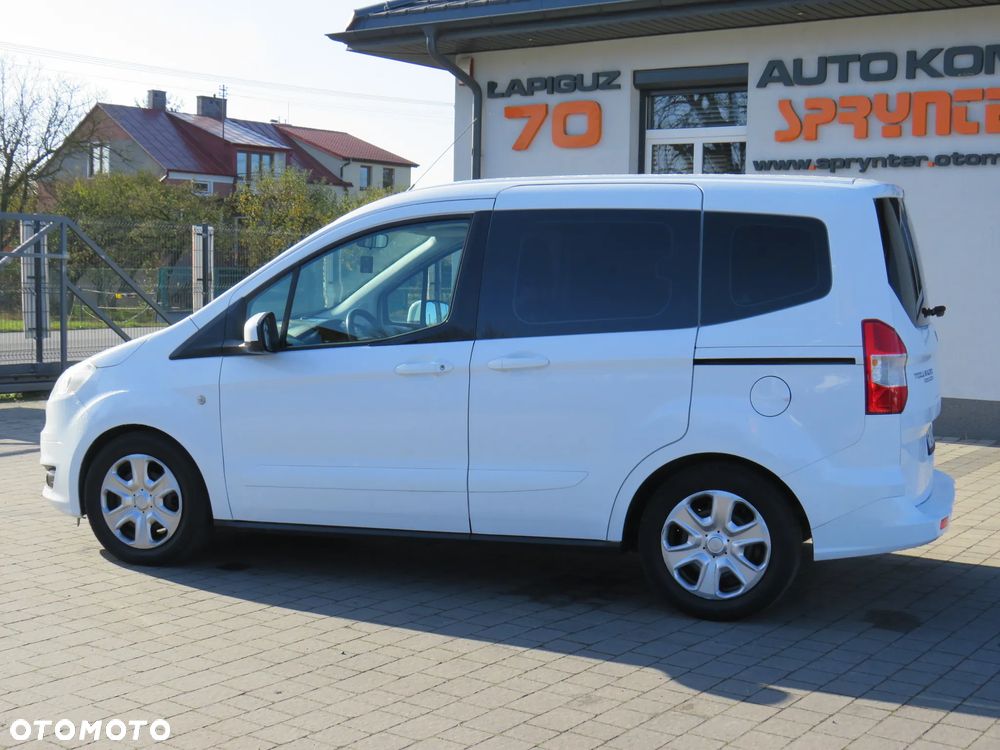 Ford Tourneo Courier - 19