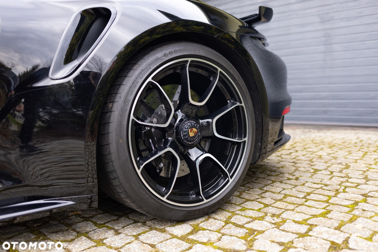 Porsche 911 Carrera Turbo S Cabrio - 7