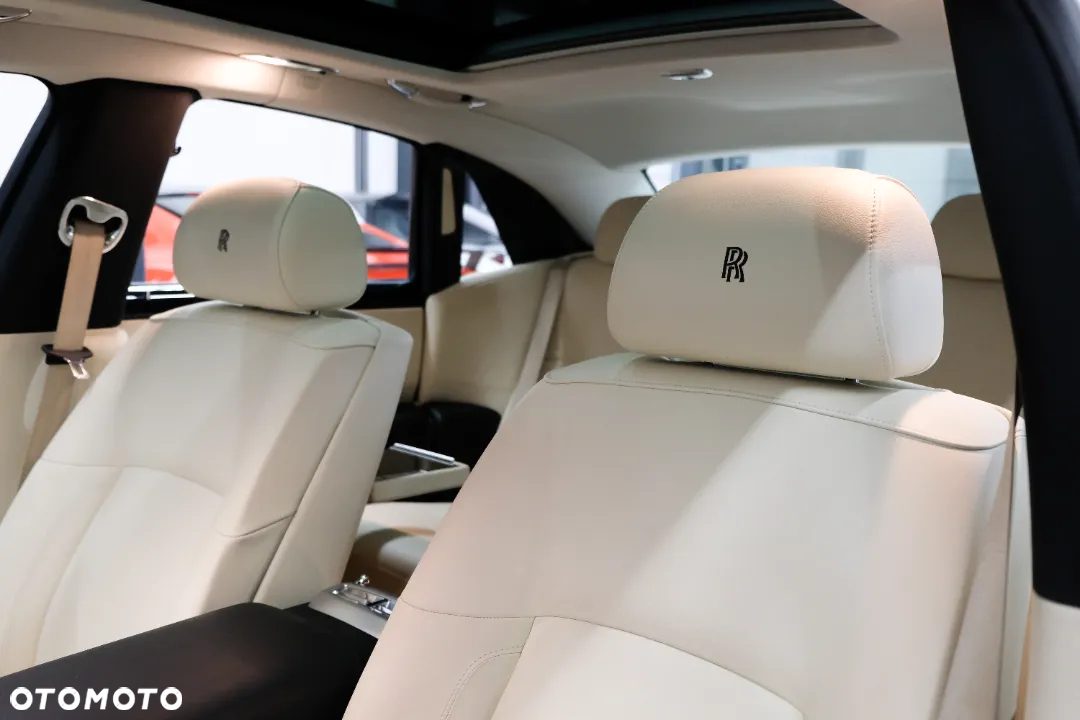 Rolls-Royce Ghost - 18