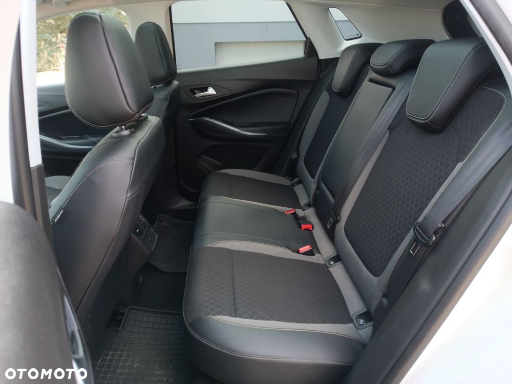 Opel Grandland X 1.6 D Start/Stop INNOVATION - 16