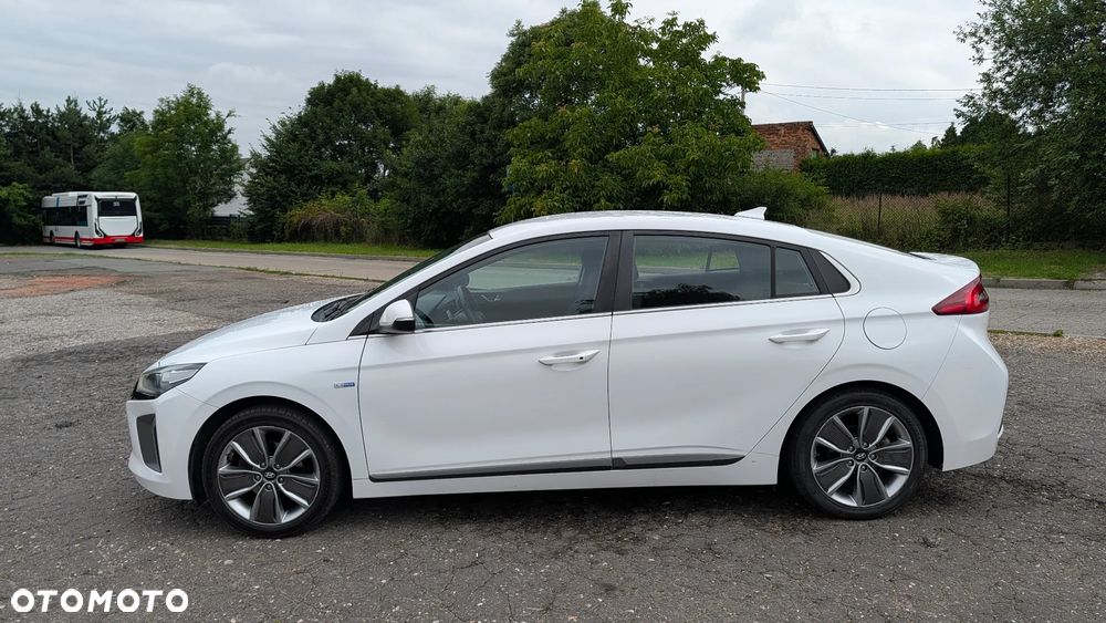 Hyundai IONIQ 1.6 GDI Premium - 6