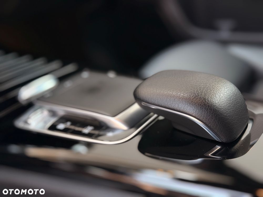 Mercedes-Benz Klasa A 180 7G-DCT Edition 2020 - 23