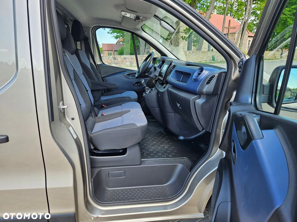 Opel Vivaro - 23