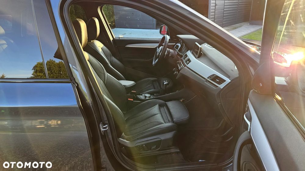 BMW X1 xDrive25i M Sport - 12