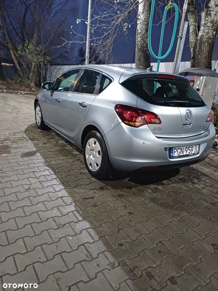 Opel Astra 1.6 Cosmo - 3