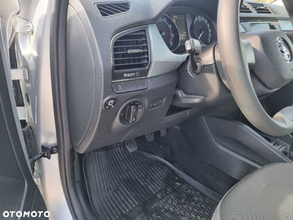 Skoda Fabia 1.0 Ambition - 8