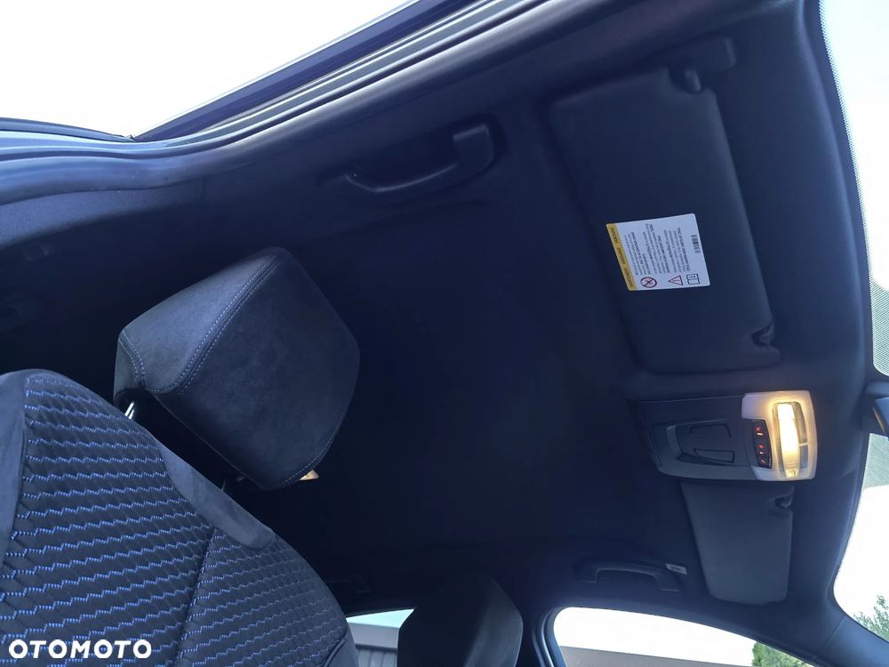 BMW Seria 3 318d DPF Edition Sport - 28