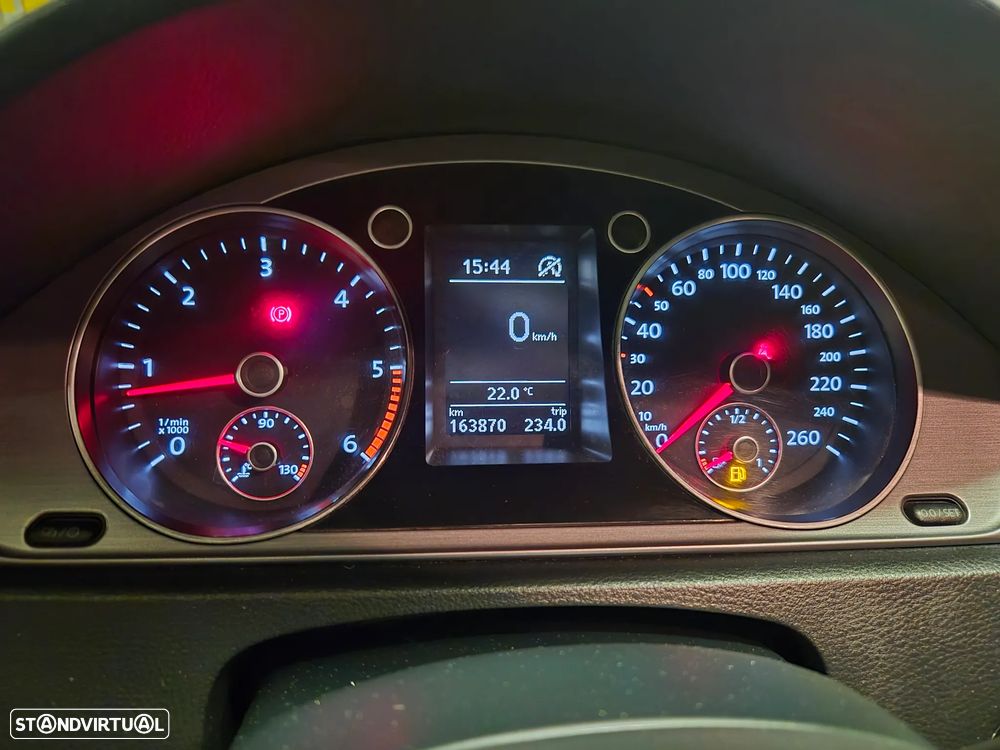 VW Passat Variant 1.6 TDI Confortline - 19
