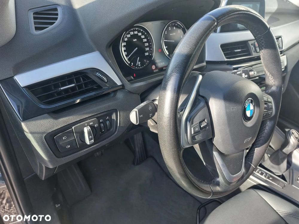 BMW X1 sDrive18i Advantage - 12