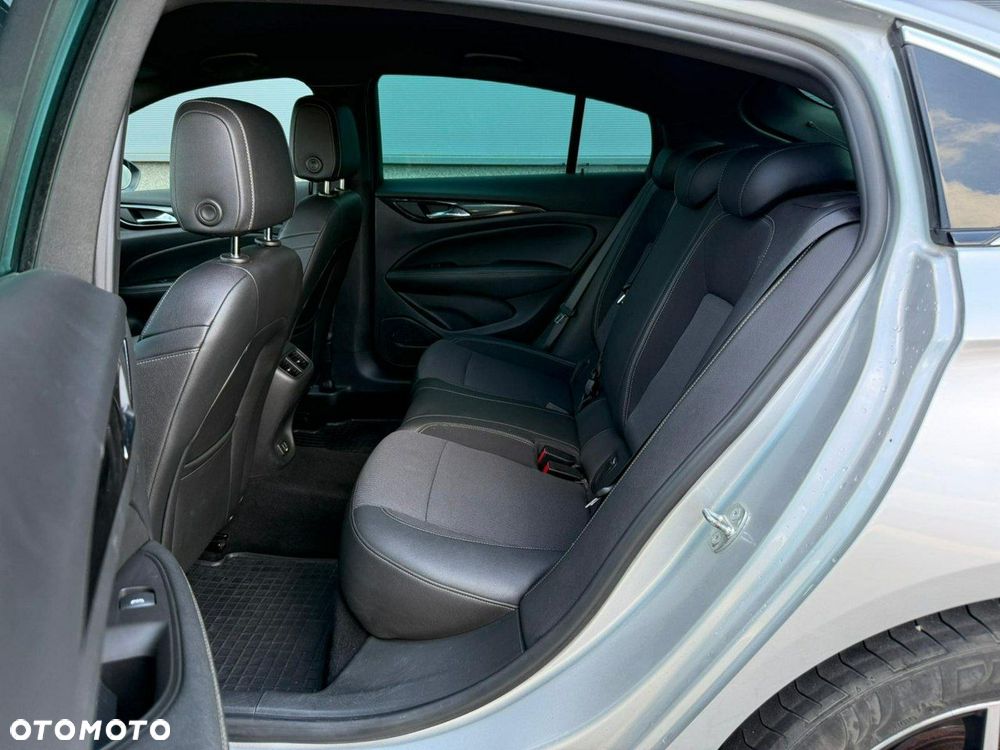 Opel Insignia - 9