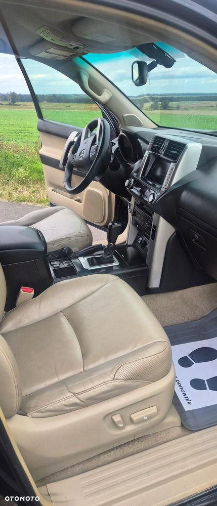 Toyota Land Cruiser LC 3.0 D-4D Prestige - 11