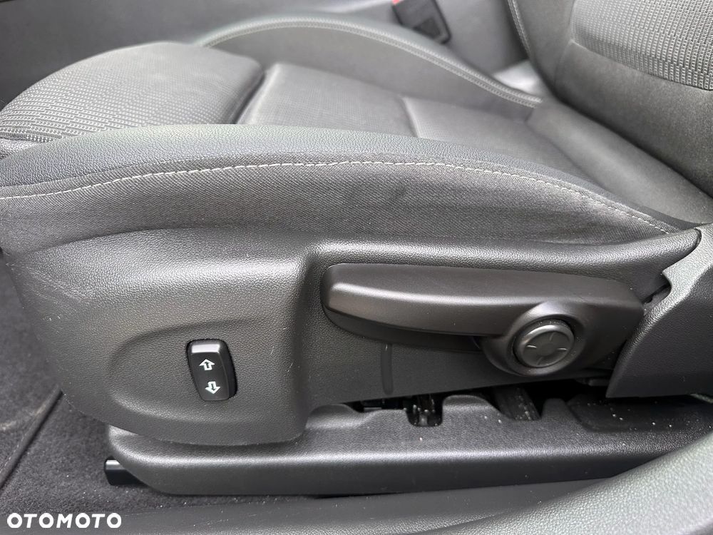 Opel Insignia 1.5 Direct Inj Turbo Ultimate Exclusive - 25