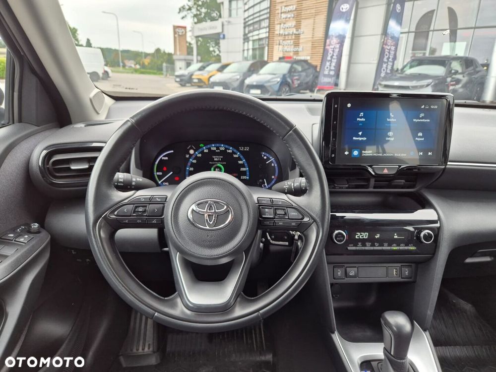Toyota Yaris Cross Hybrid 1.5 Comfort 4x4 - 16