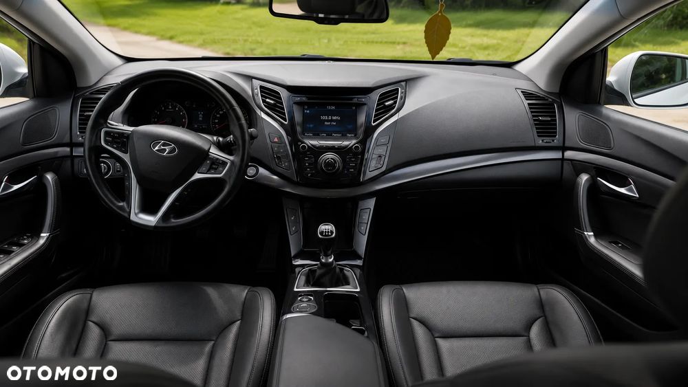 Hyundai i40 Kombi 1.7 CRDi Premium - 3