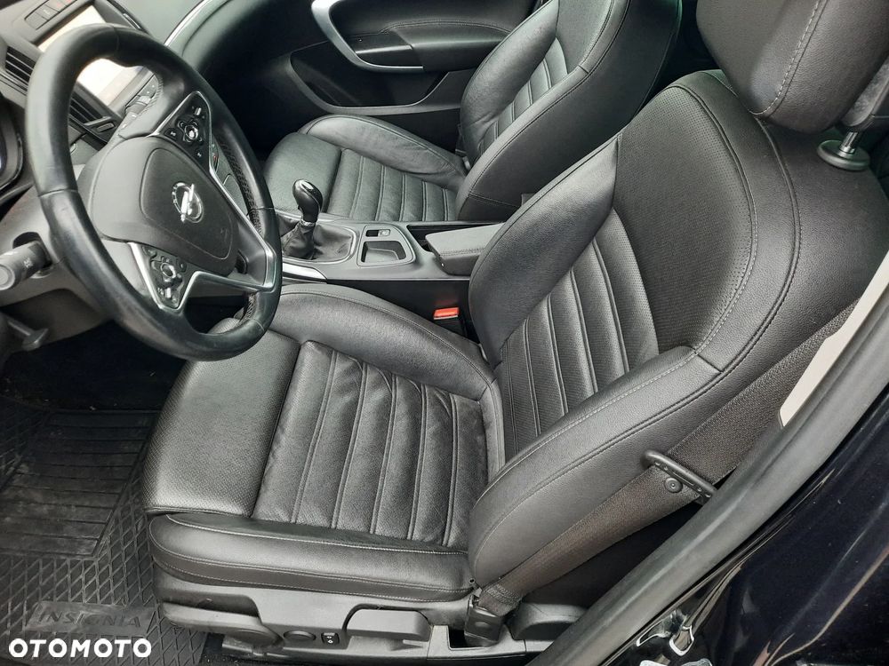 Opel Insignia - 19