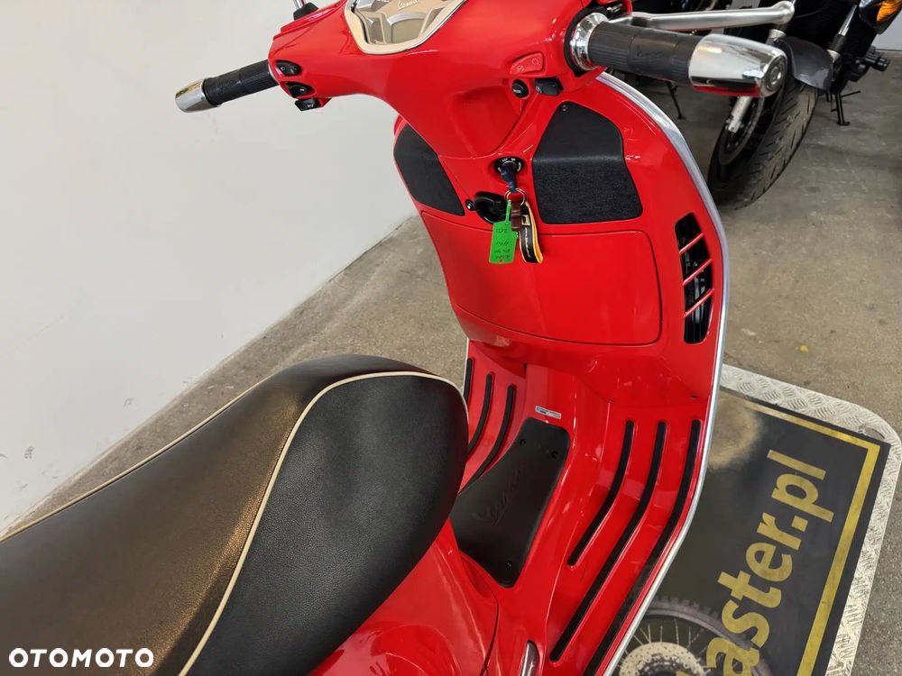 Piaggio Vespa - 17