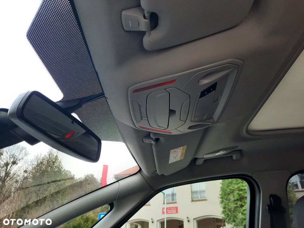 Ford S-Max 2.2 TDCi DPF Titanium X - 20