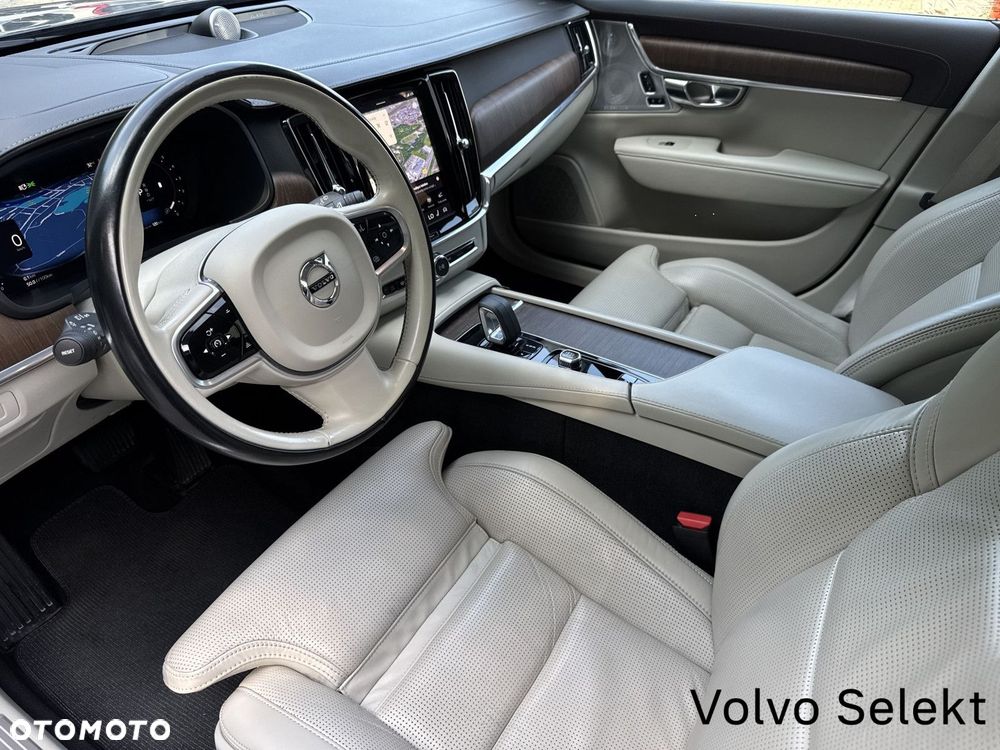 Volvo V90 Cross Country - 10