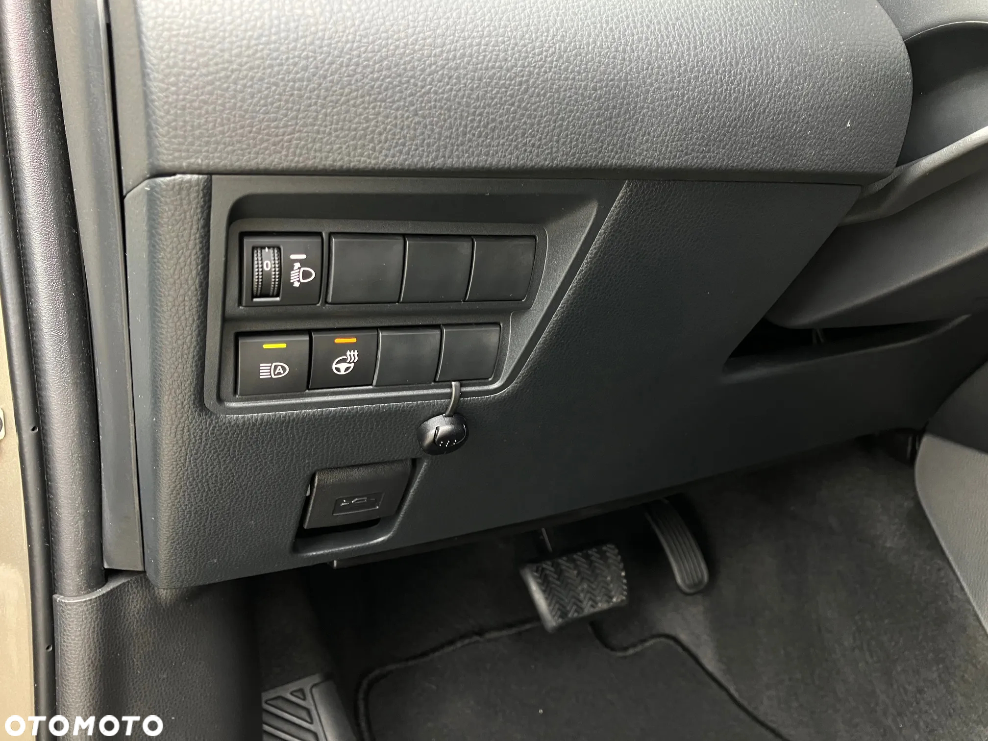 Toyota Yaris Hybrid 1.5 Style - 30