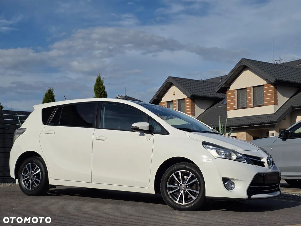 Toyota Verso 1.6 D-4D Premium - 35