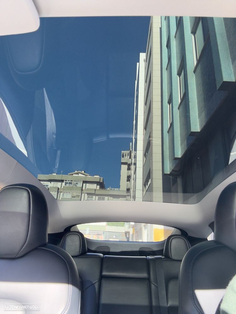 Tesla Model Y Performance Tração Integral - 9