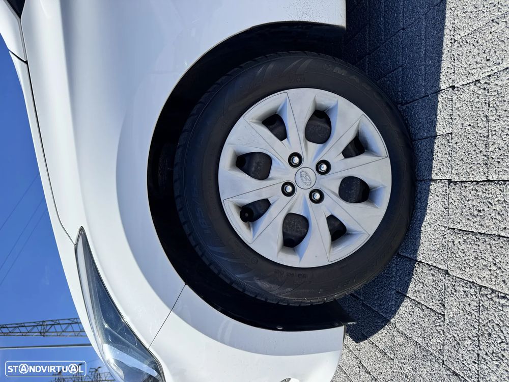 Hyundai i20 1.1 CRDi Access Plus - 4
