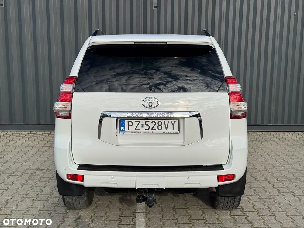 Toyota Land Cruiser LC 3.0 D-4D Premium - 6