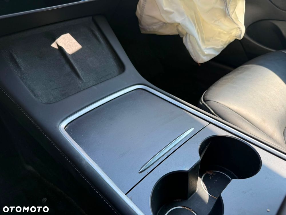 Tesla Model 3 RWD Hinterradantrieb - 19
