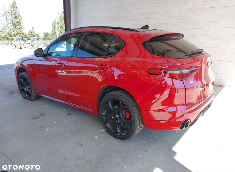 Alfa Romeo Stelvio - 5