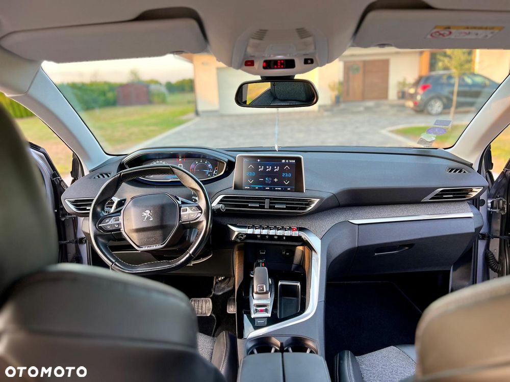 Peugeot 5008 1.6 THP Allure S&S EAT6 - 29