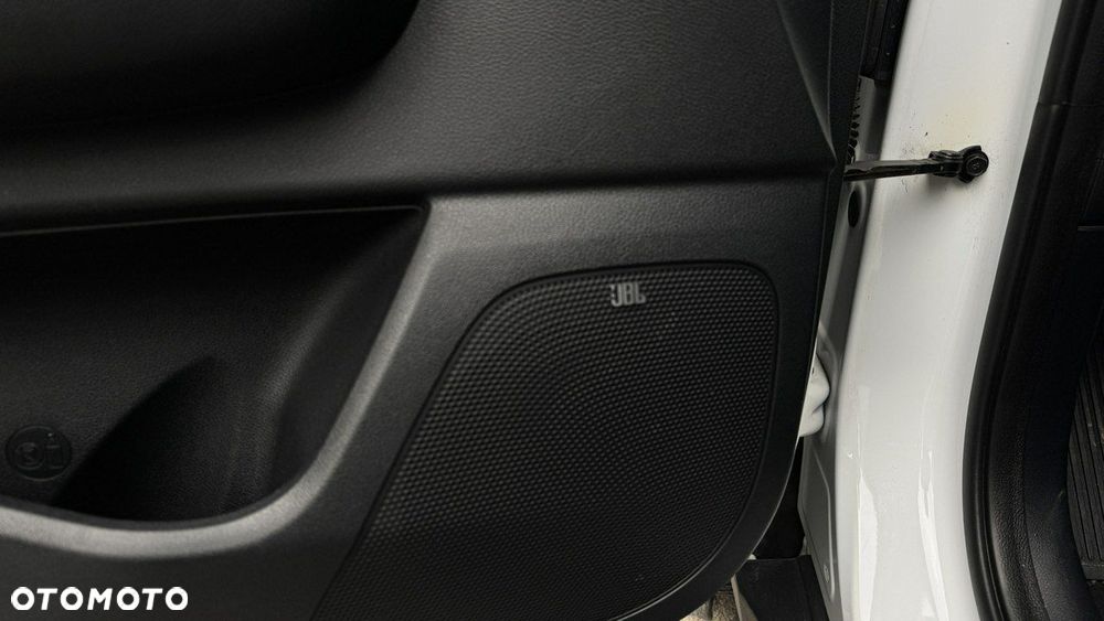 Kia Sportage - 16
