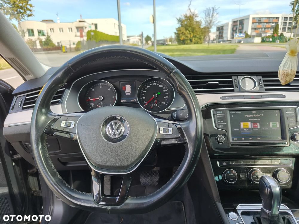 Volkswagen Passat Variant 1.6 TDI (BlueMotion Technology) DSG Comfortline - 2