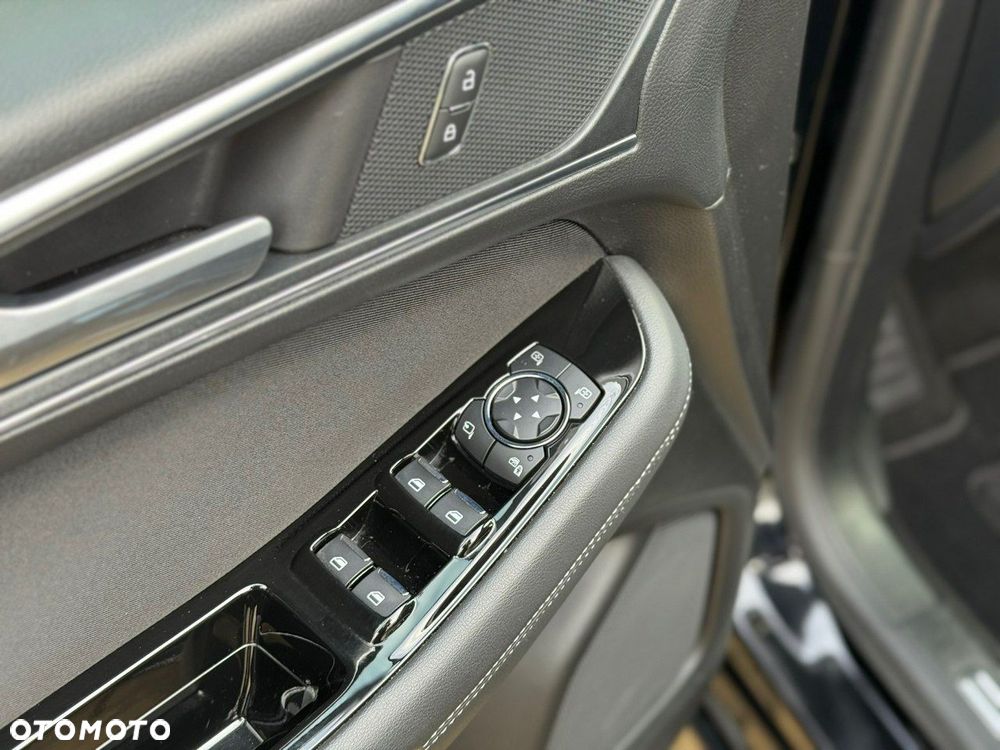 Ford S-Max 2.0 EcoBlue Titanium - 22