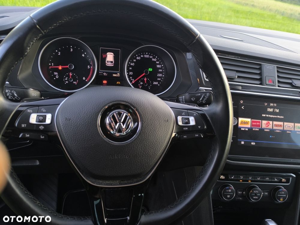 Volkswagen Tiguan - 8