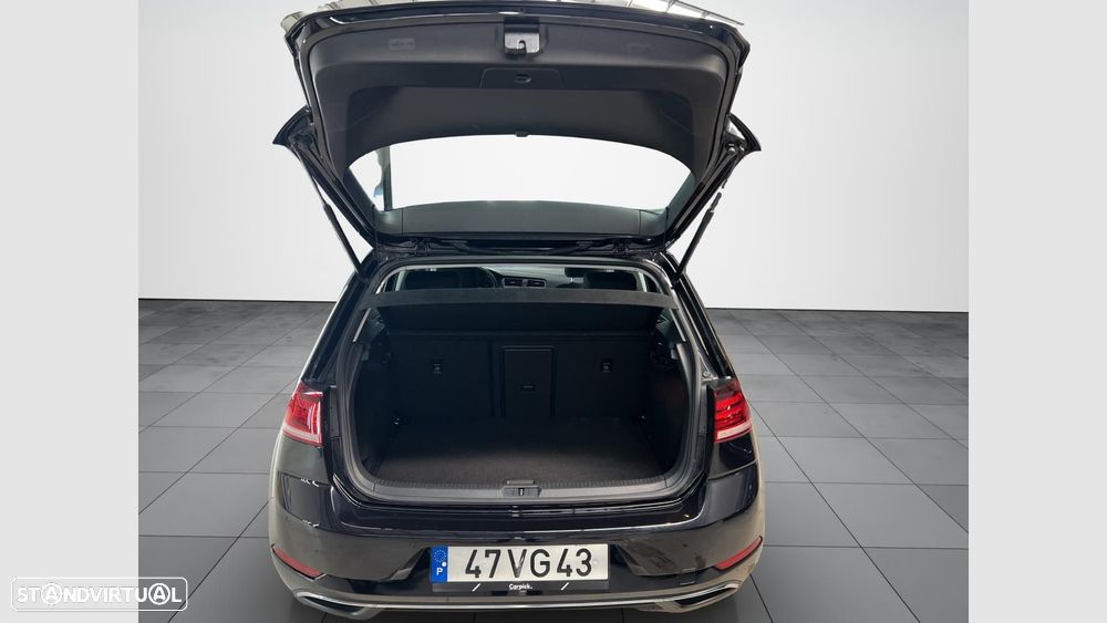 VW Golf 1.6 TDI Confortline DSG - 16