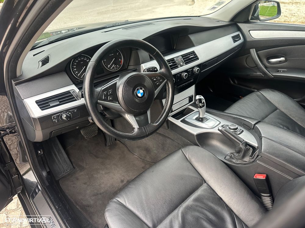 BMW 520 dA Executive - 22