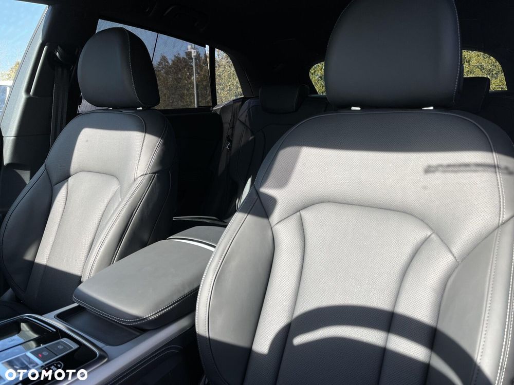 Audi Q8 - 18