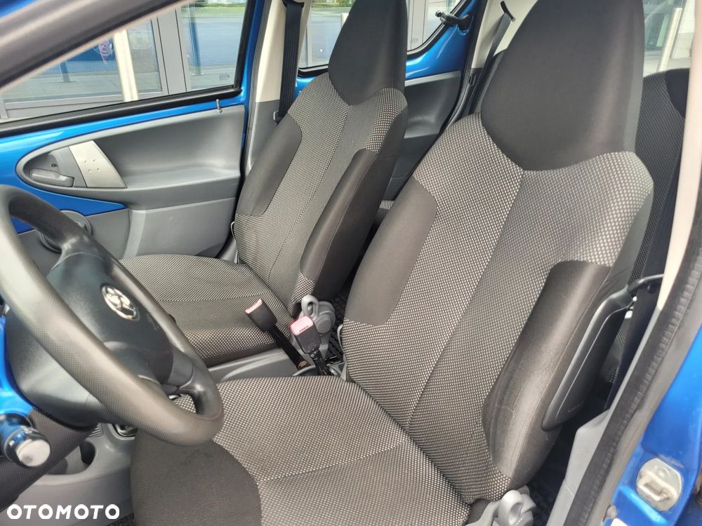 Toyota Aygo CoolBlue - 22