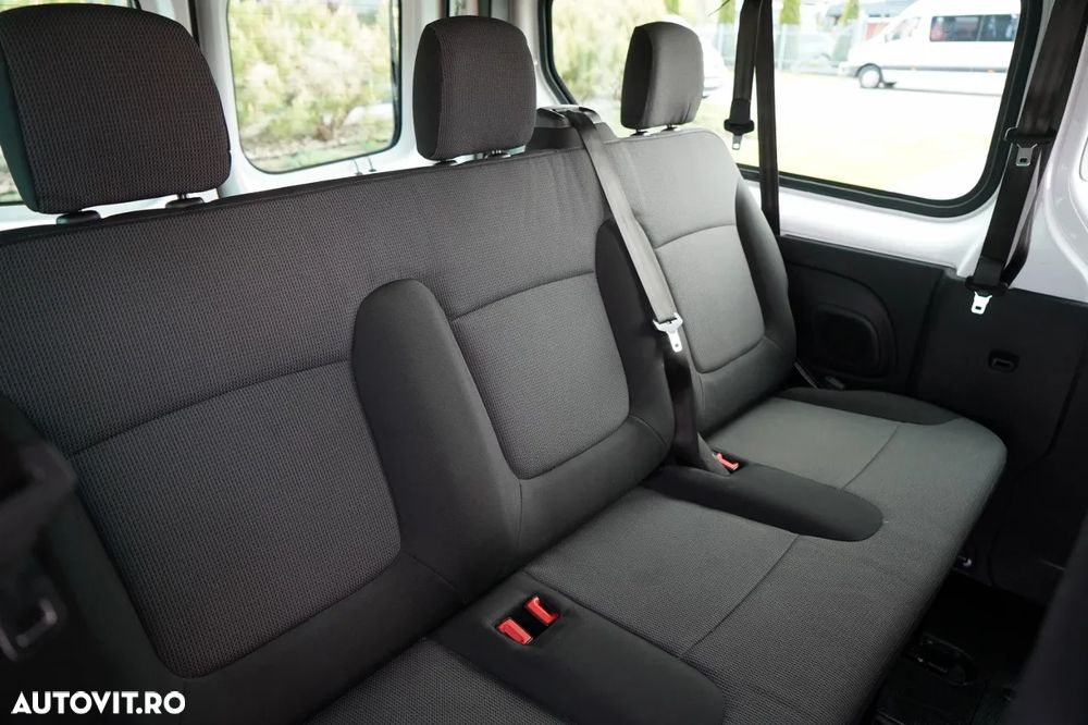 Renault TRAFIC III / AUTOBUS / 9 LOCURI / PRIMUL PROPRIETAR / DEALER POLONESE / 2022 / - 33