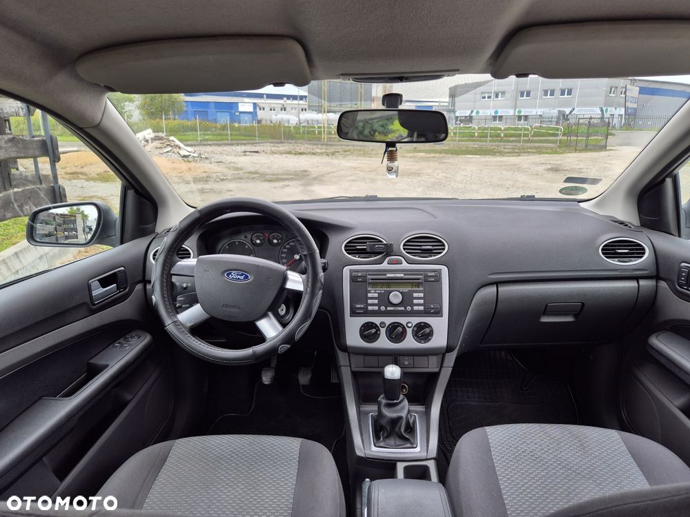 Ford Focus - 8