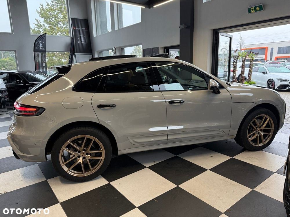 Porsche Macan - 4