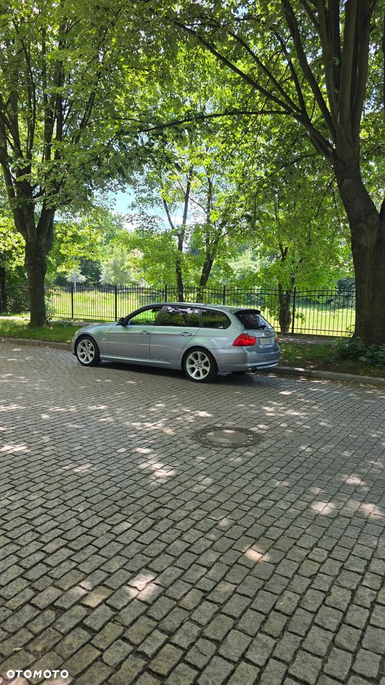 BMW Seria 3 320d - 8