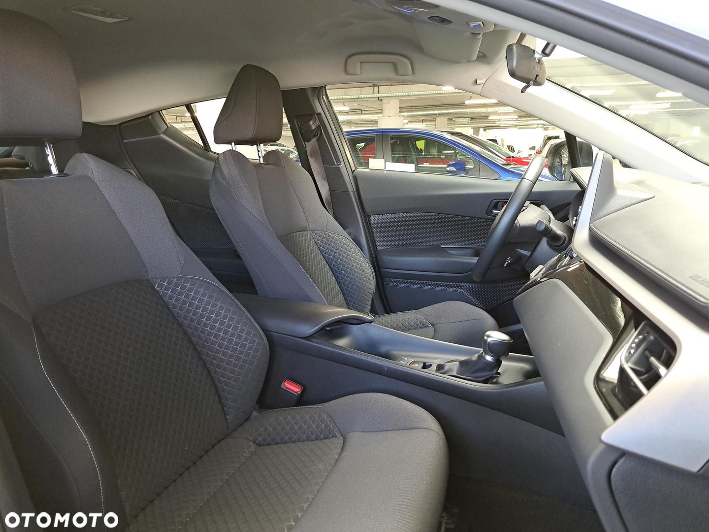 Toyota C-HR 1.8 Hybrid GPF Comfort - 12