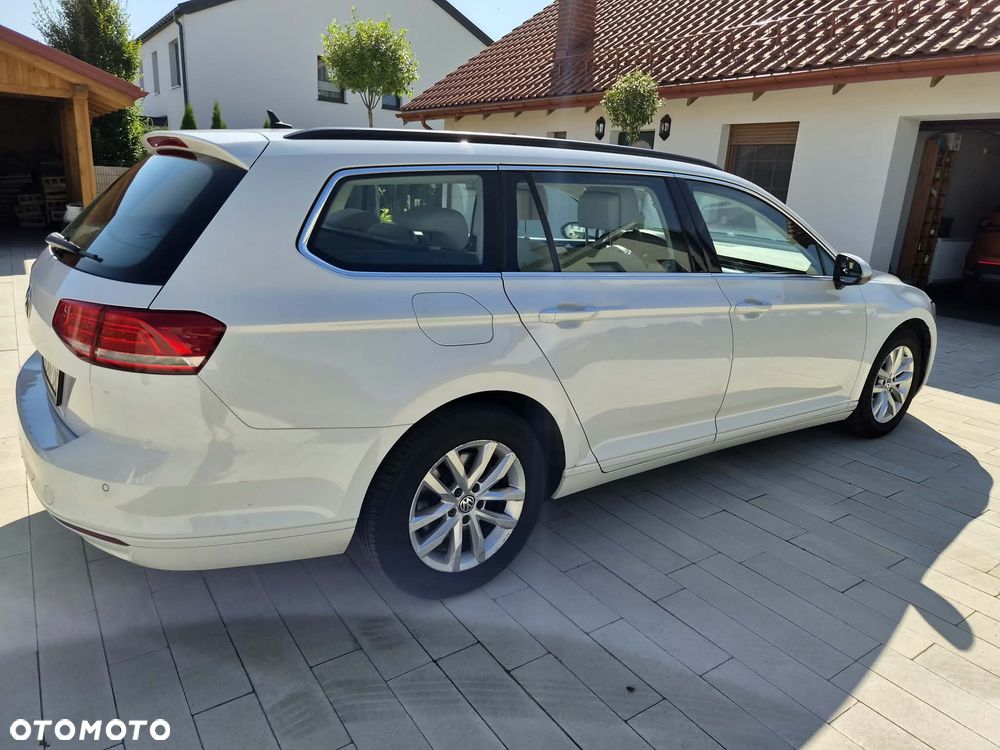 Volkswagen Passat 1.6 TDI BMT Comfortline - 5