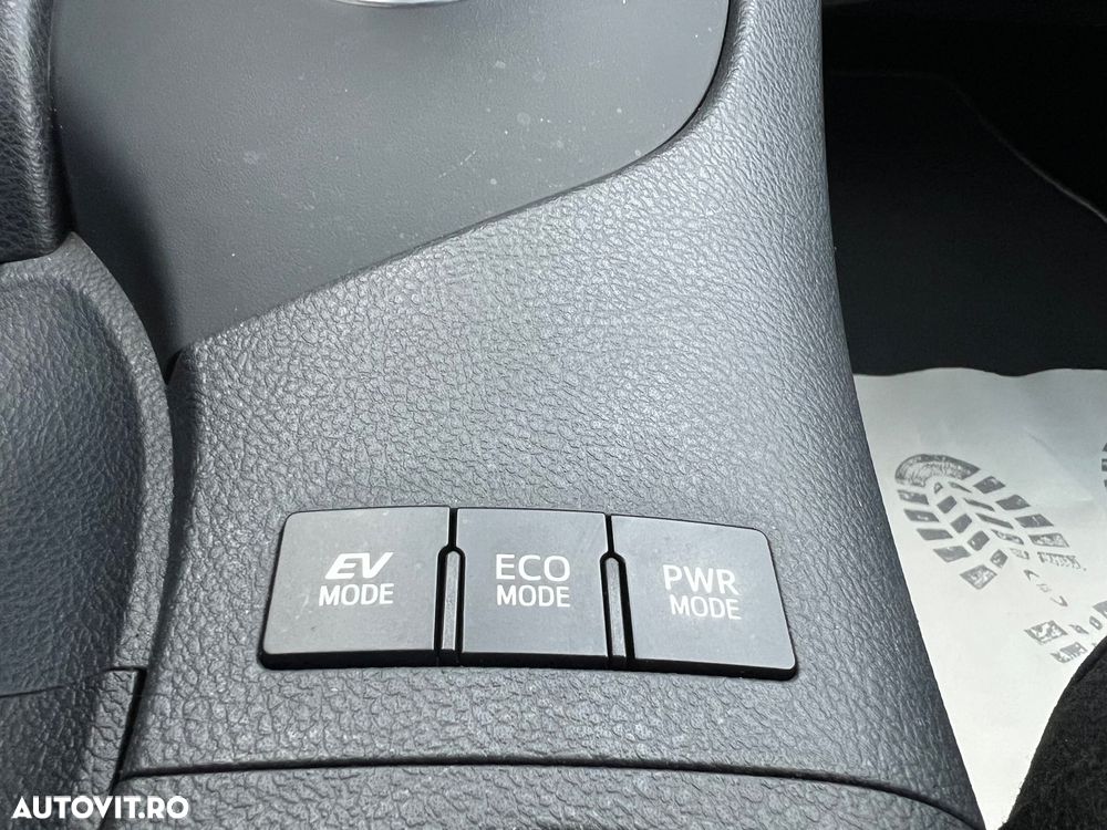 Toyota Auris 1.8 L VVT-i Sol+ - 12