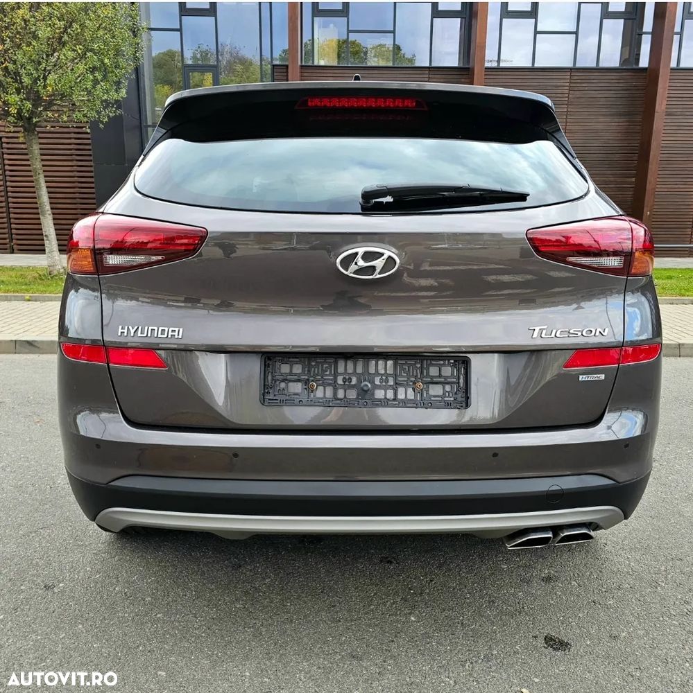 Hyundai Tucson 2.0 CRDI 4WD Automatik Premium - 16