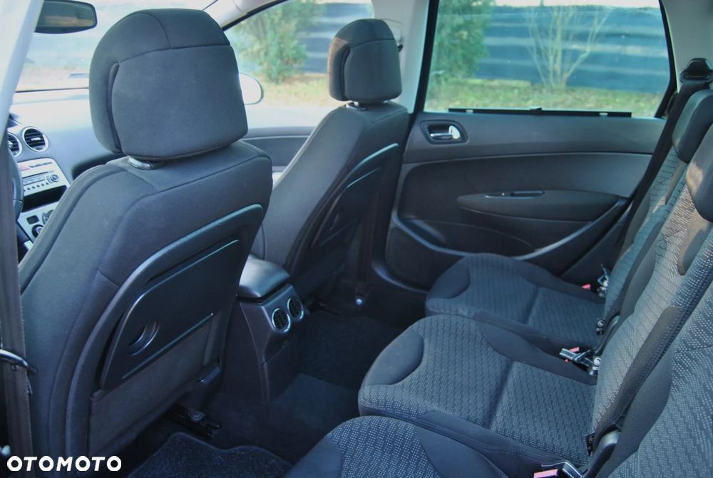 Peugeot 308 1.6 Premium Plus - 6