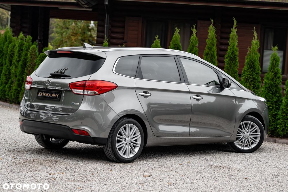 Kia Carens 1.7 CRDi M 7os - 15