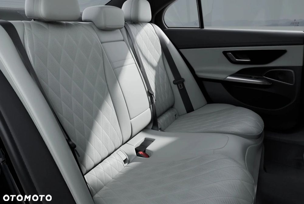 Mercedes-Benz Klasa E 220 d 4-Matic Exclusive - 11
