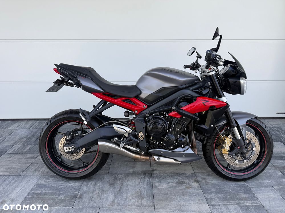 Triumph Street Triple - 17
